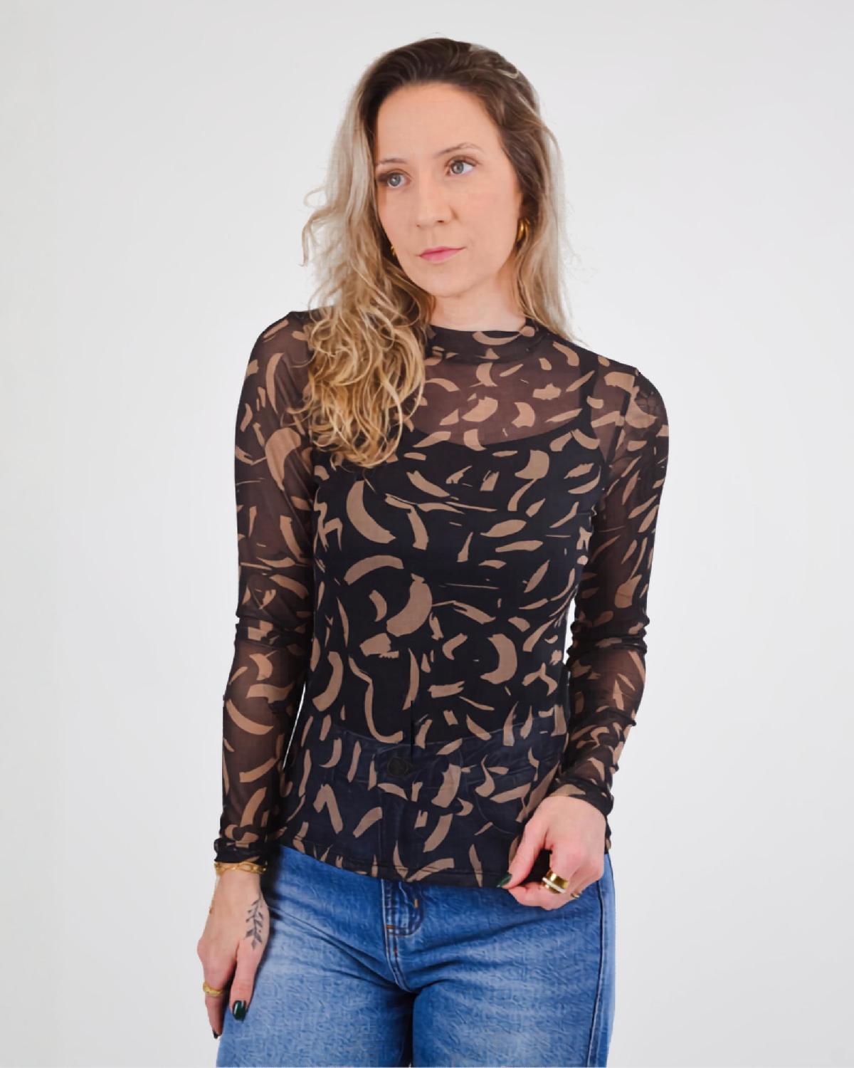 Foto do produto Blusa Deliz Preto F277562026 Pintura Abstrata Transparente Preto