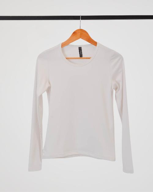 Foto do produto  Blusa Linha Leve   Off White