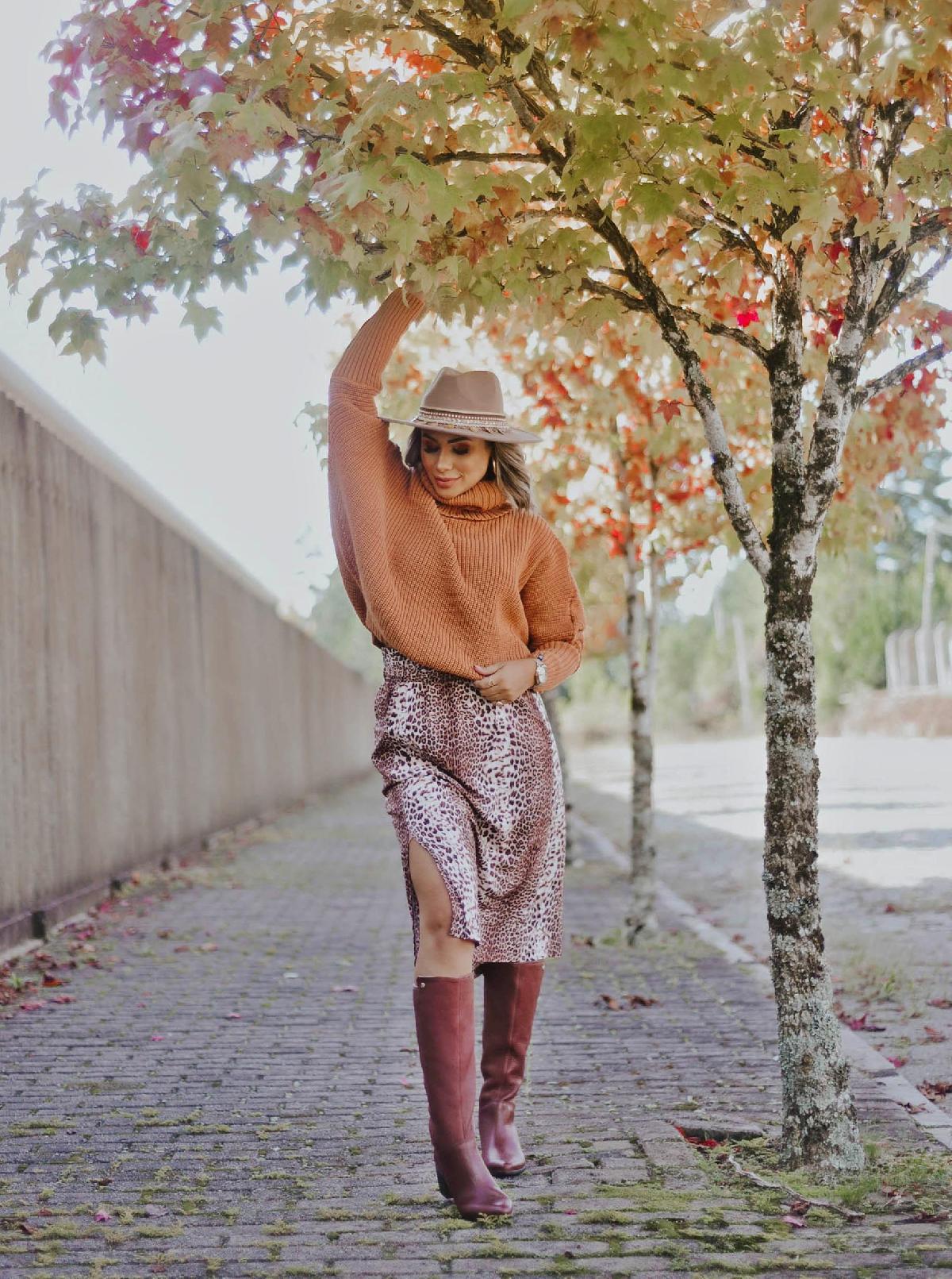 Foto do produto Blusa Theodora Caramelo