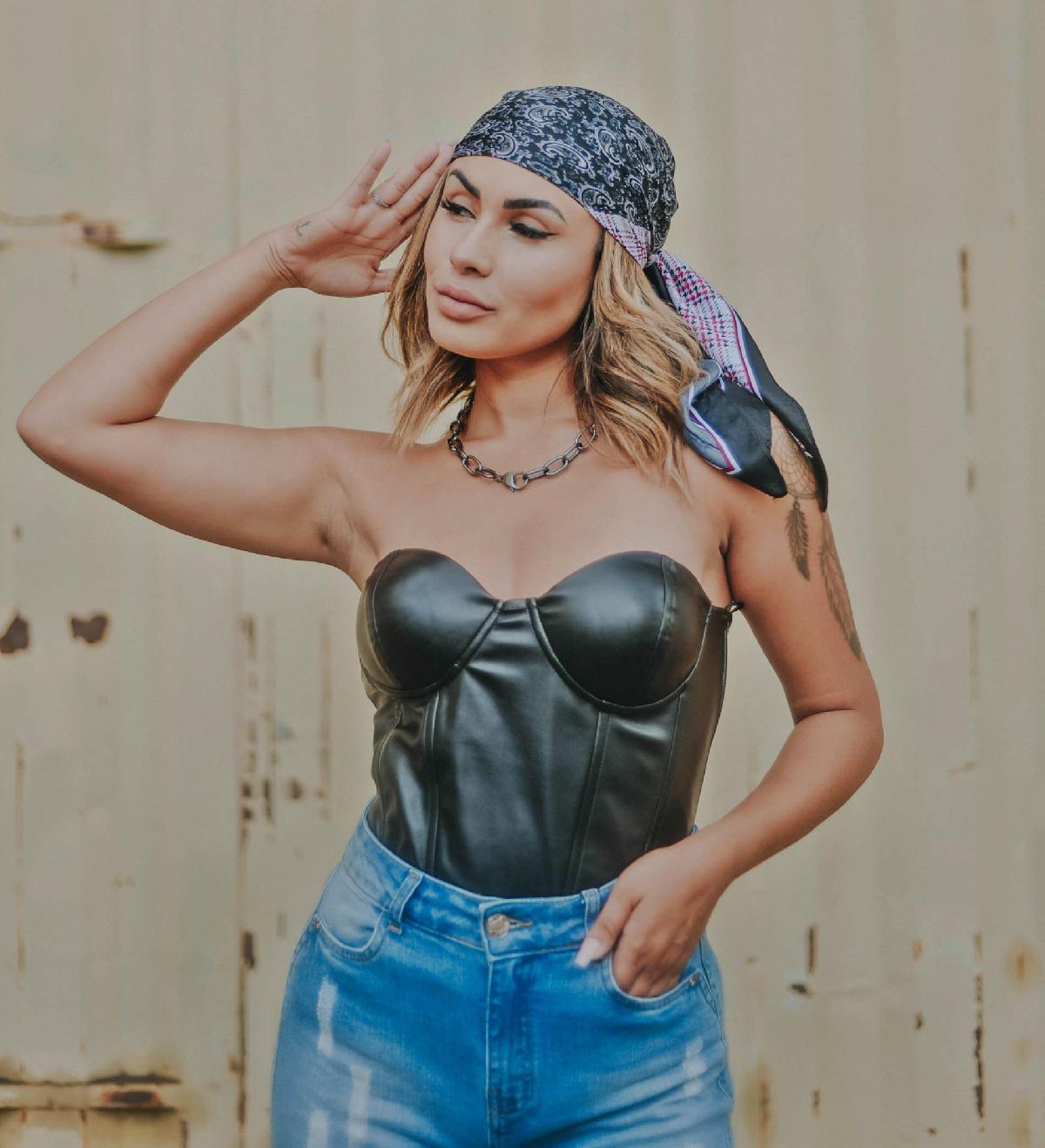 Foto do produto Blusa Yeskla Preto