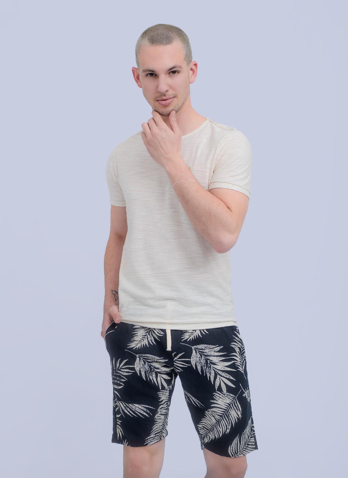 Foto do produto Camiseta Deliz Bege