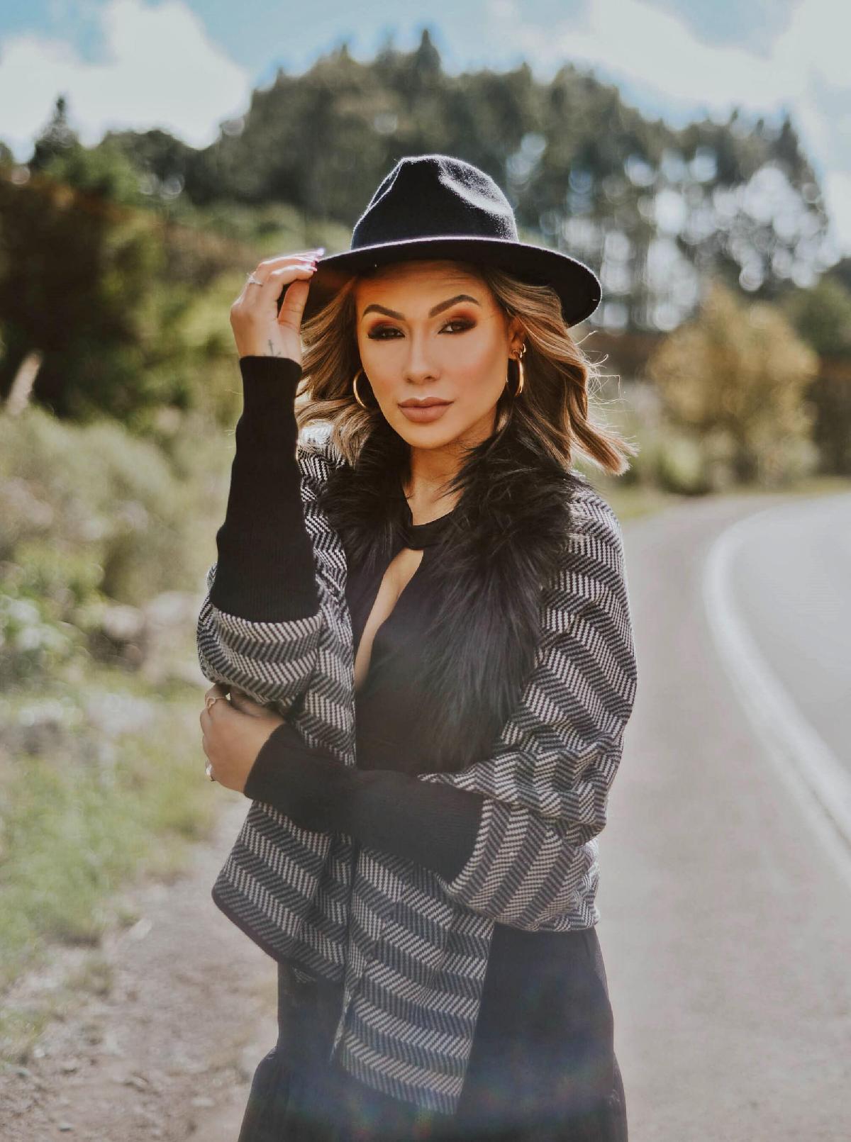 Foto do produto Casaco Fem. Theodora Preto