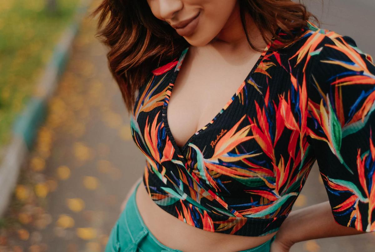 Foto do produto Cropped Deliz Preto