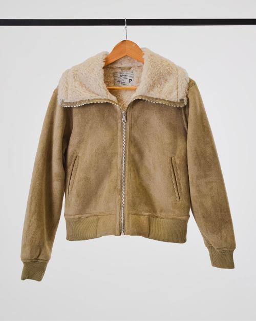 Foto do produto  Jaqueta Linha Leve Bege Bege