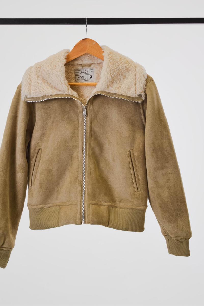 Foto do produto  Jaqueta Linha Leve Bege Bege