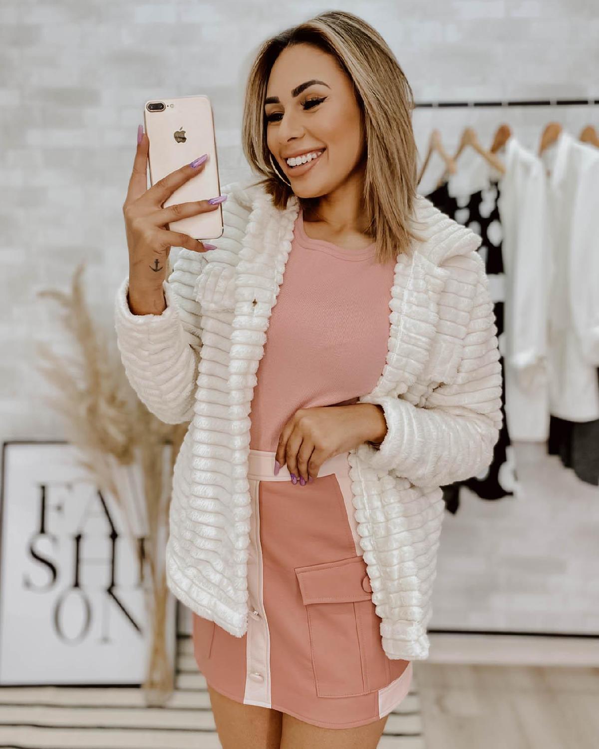 Foto do produto Jaqueta Yeskla Off White