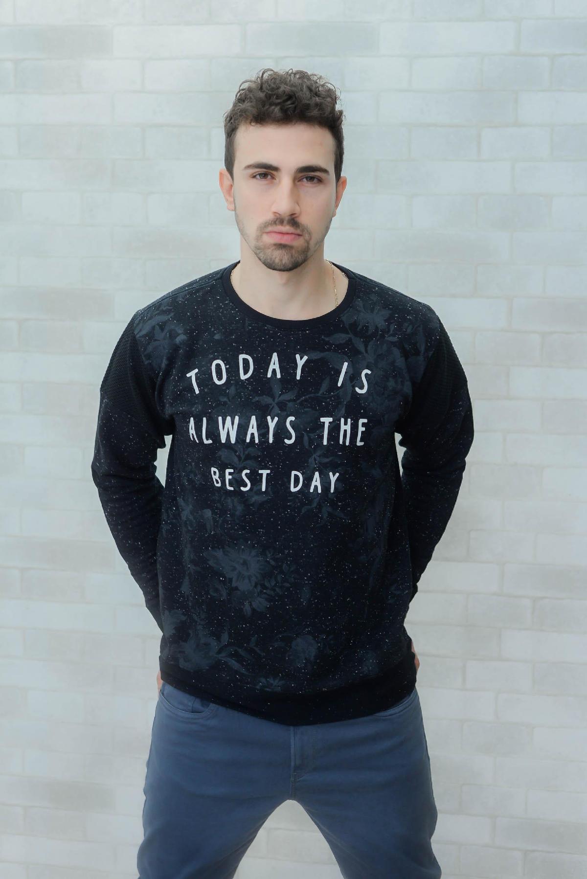 Foto do produto Moletom Masc. Dominio Urbano Preto