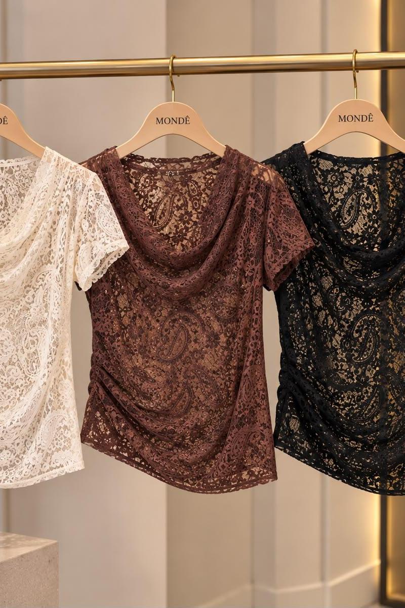 Foto do produto  Blusa Eagle Rock Gola Boba Renda  Bege