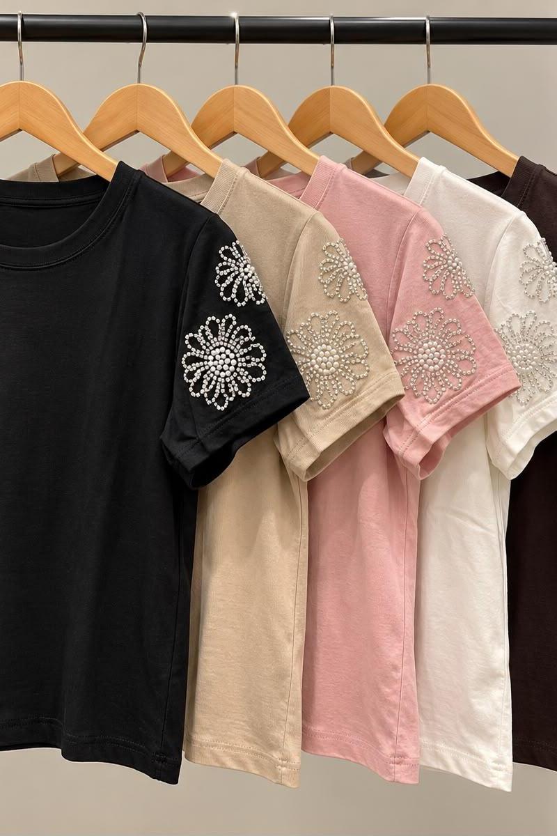 Foto do produto  Blusa Yunee Brilho Na Manga  Rosa