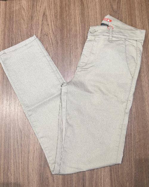 Foto do produto  Calça Masc. Teezz Casual Prata Velha