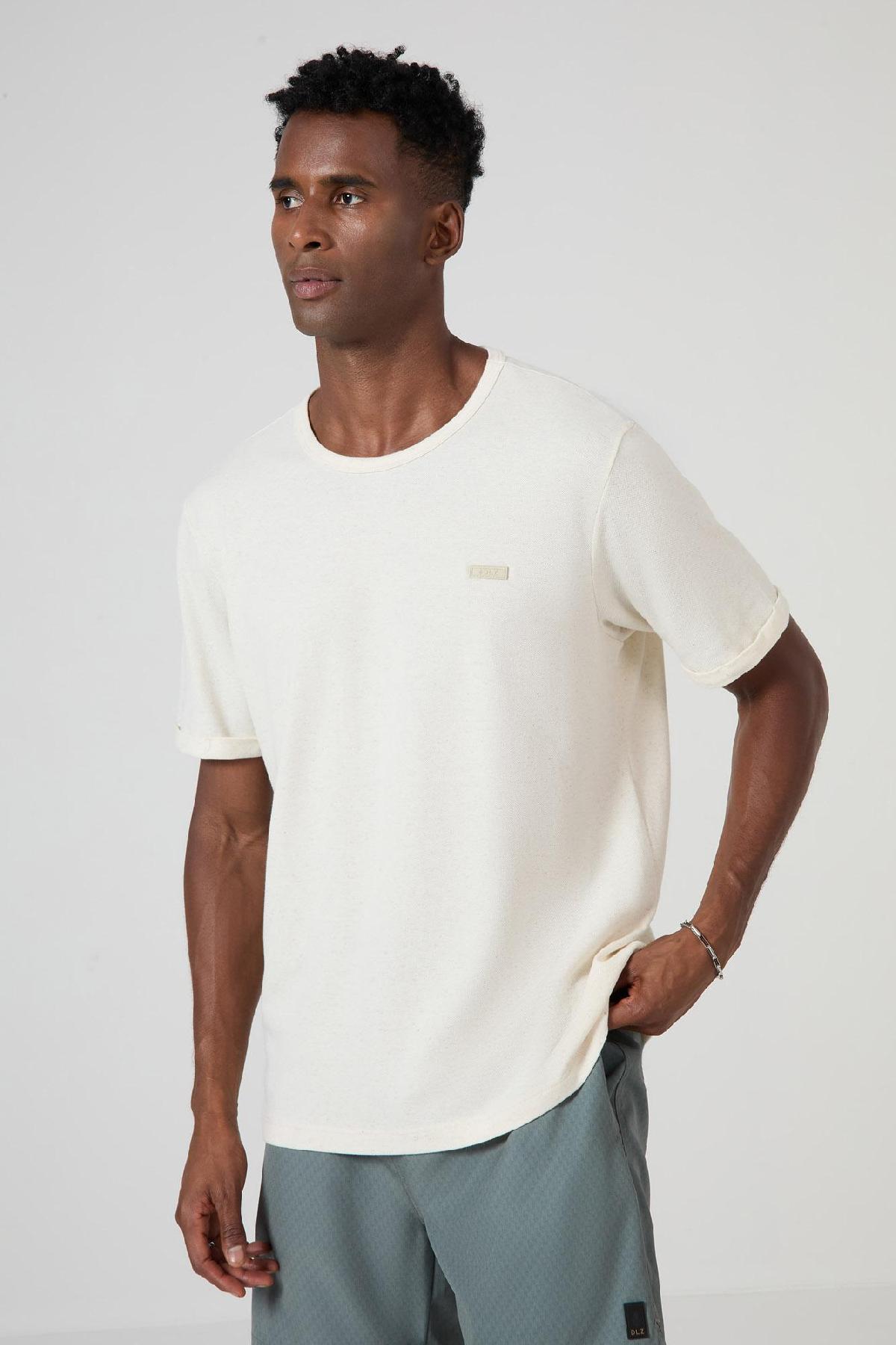 Foto do produto Camiseta Deliz Regular Linho