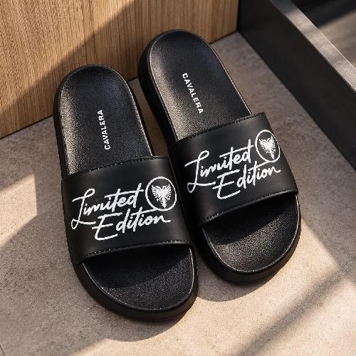 Foto do produto  Chinelo Cavalera Slide Edição Limitada Preto