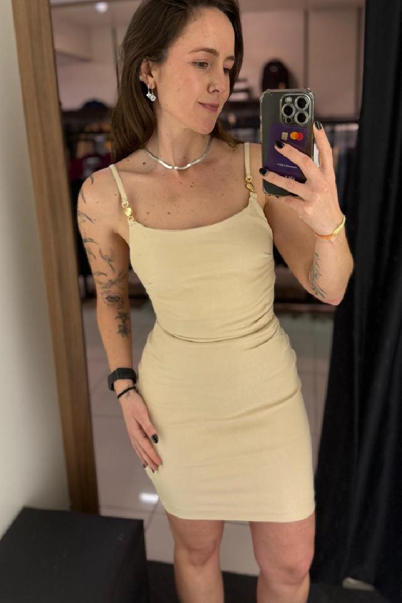 Foto do produto  Vestido Deliz Curto Justo Beige