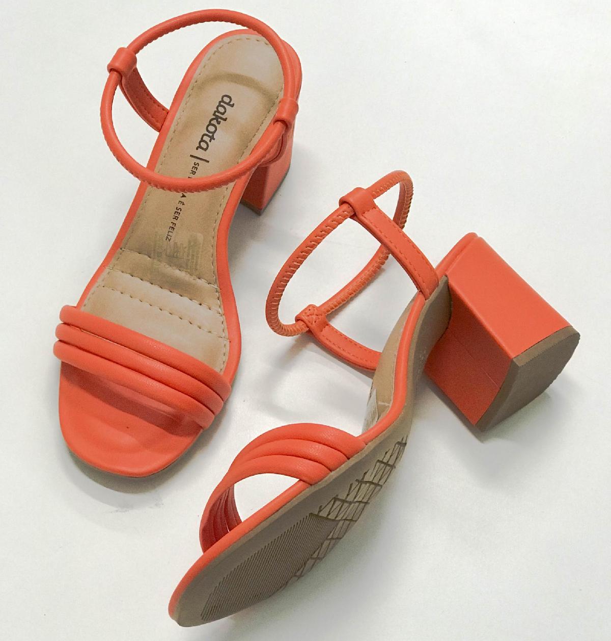 Foto do produto Sandália Casual Dakota Laranja